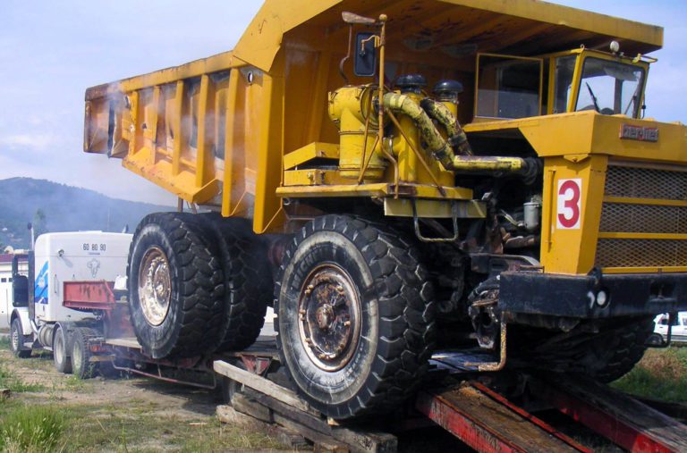 Dumper Berliet T 45 U avant sa restauration